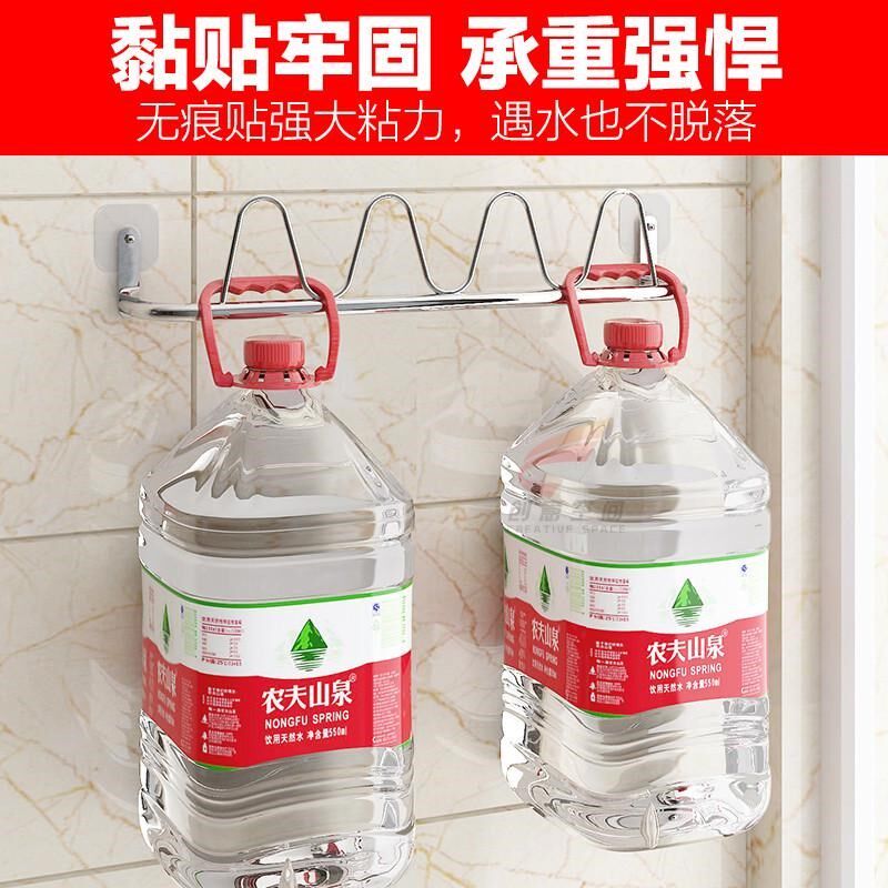 免打孔浴室拖鞋架卫生间吸壁式置物架不锈钢简易壁挂拖鞋收纳架子