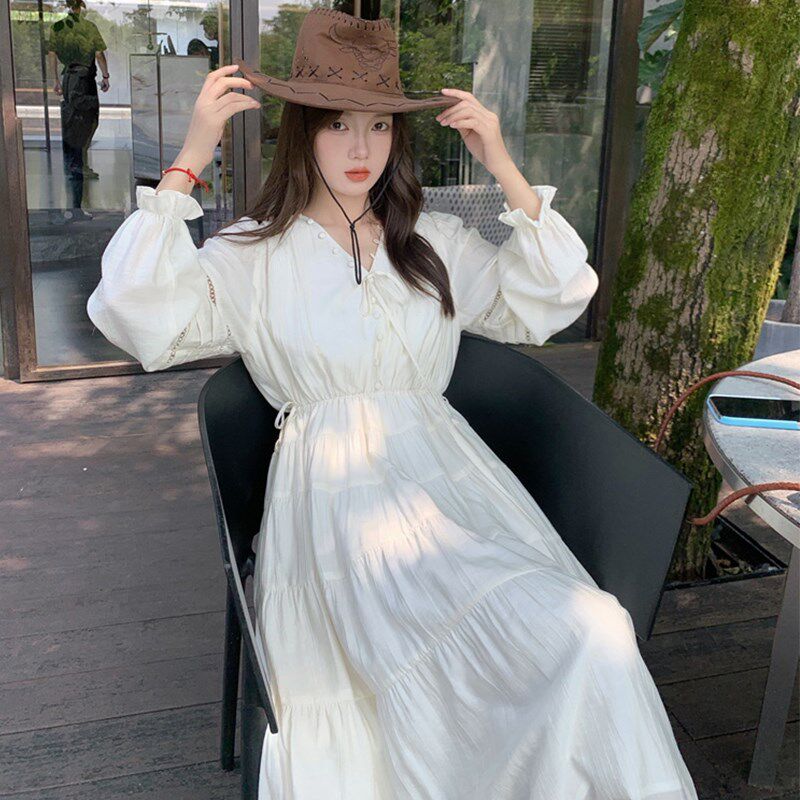 白色连衣裙女早春2025年新款法式高级设计感别致收腰甜美雪纺长袖