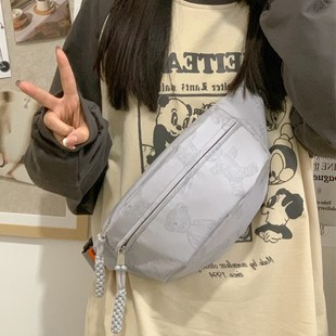 轻便可爱小包包女款运动健身包斜挎包女单肩后背包外出旅游包胸包