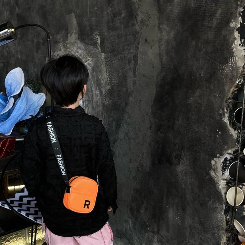 2023新款儿童单肩斜挎包男童时尚小包潮网红小男孩外出小挎包帅气