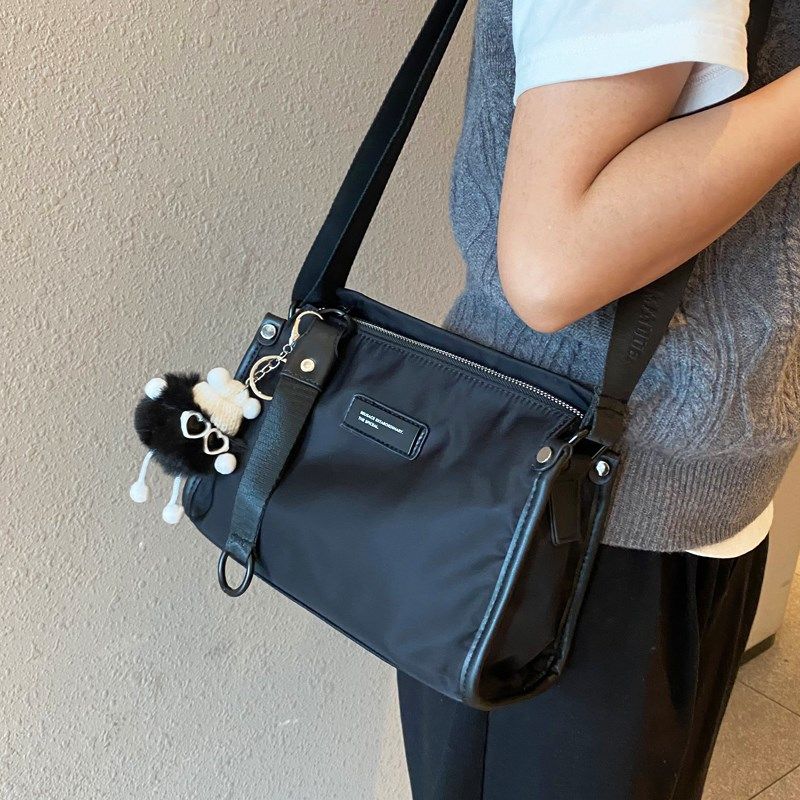 2024超火小包包简约高级感牛津帆布防泼水方形单肩包外出斜挎包女,箱包皮具/热销女包/男包,小方包,淘宝优惠券,粉丝福利购,淘宝优惠卷