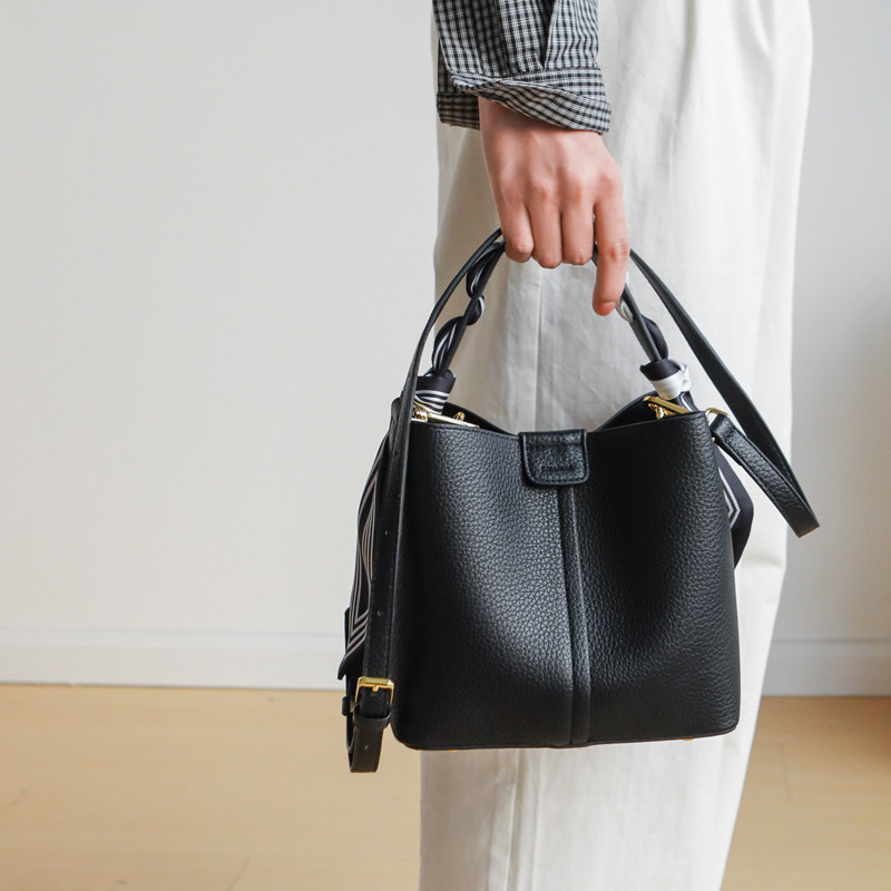 高级感包包女2023新款小众菜篮子水桶包百搭大容量手提单肩斜挎包,箱包皮具/热销女包/男包,水桶包,淘宝优惠券,粉丝福利购,淘宝优惠卷
