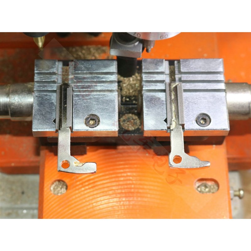 2pcs/lot H64 Duplicating Fixture Clamp  Mercedes Benz Key Bl