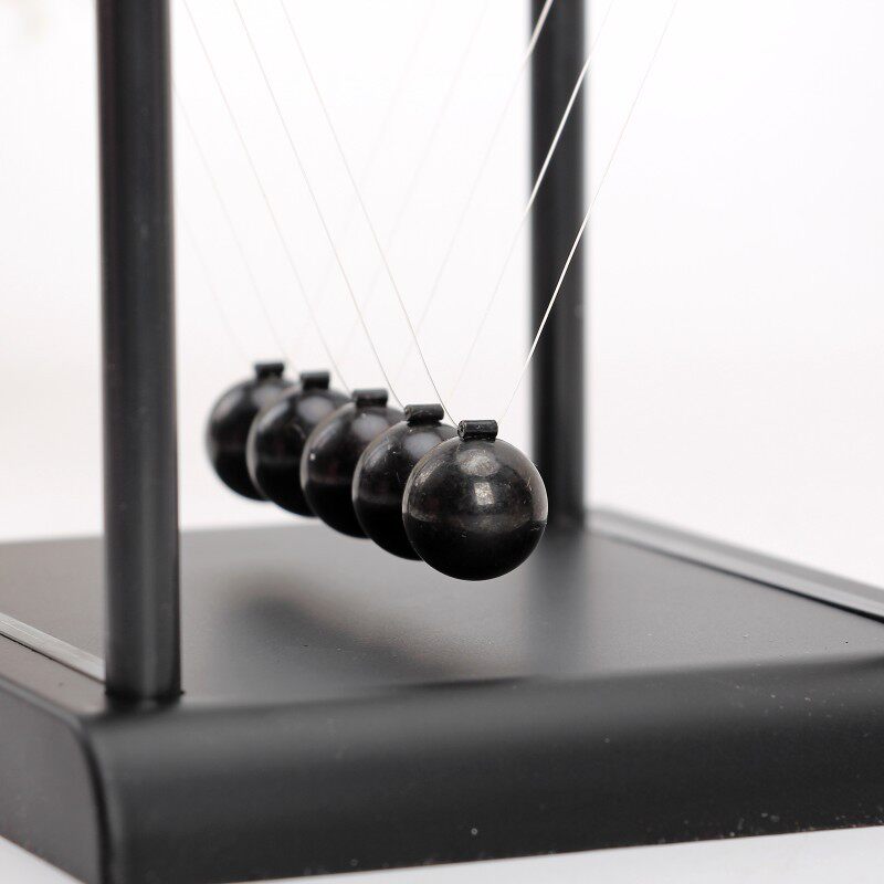 新款创意全黑牛顿摆球撞球w碰碰球 家居办公桌面装饰品礼品摆件