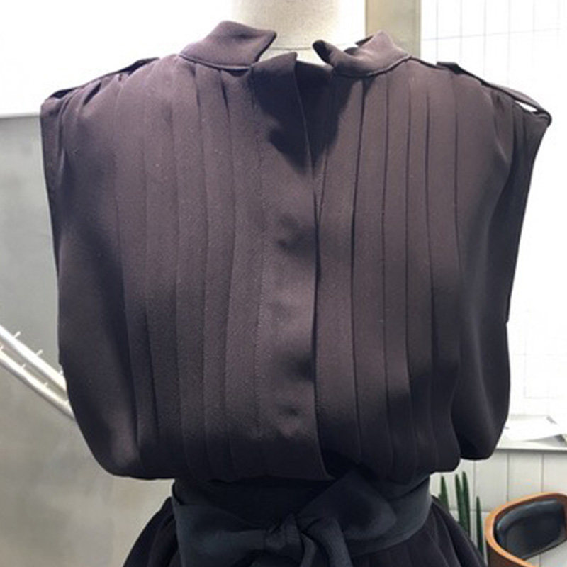 2021夏装新款时尚收腰百褶显瘦无袖连衣裙法式小众设计感衬衫裙子