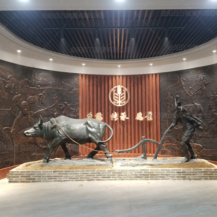 玻璃钢仿铜人古代人剃头雕塑民俗小品现货商业街摆放雕像