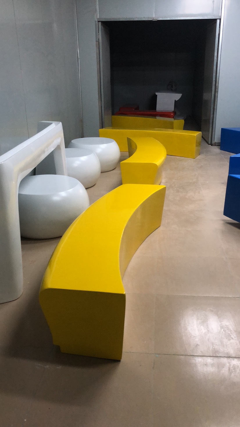 创意公共座椅商场多人位休息椅酒店接待椅玻璃钢异形长椅定制长凳