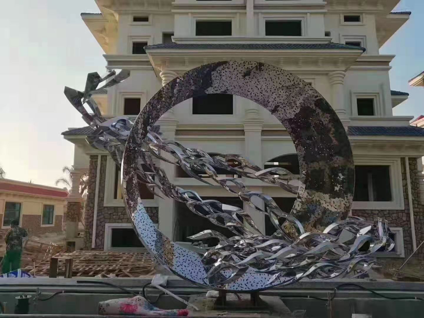 成都户外大型不锈钢玻璃钢雕塑定制园林景观小品熊猫月亮浪花镂空