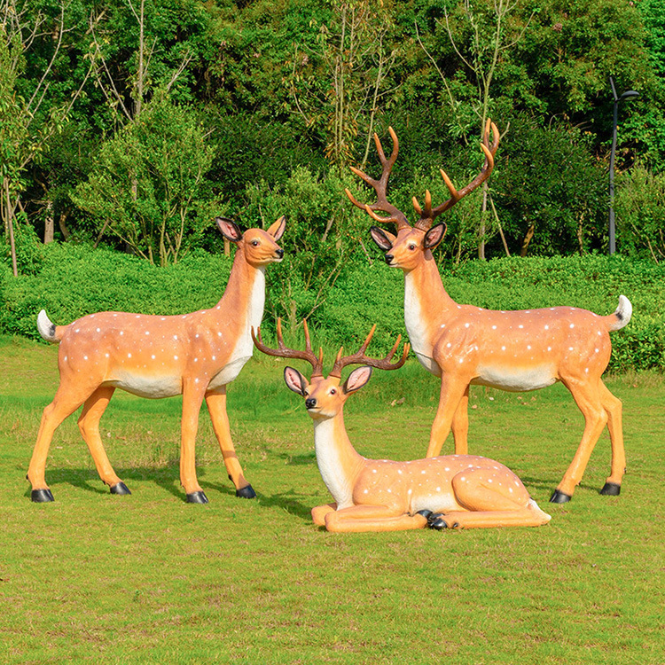 玻璃钢大型仿真动物梅花鹿雕塑户外园林景观组合花园草坪装饰摆件