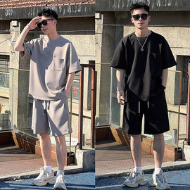 韩系时尚简约纯色休闲运动套装男士，夏季潮流宽松短袖+短裤两件套