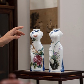 玉瓷旗袍风花瓶，花器摆件插花新中式景德镇手工，陶瓷玄关客厅