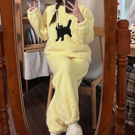 黄色猫咪珊瑚绒睡衣女秋冬季圆领套装甜美卡通加保暖厚家居服