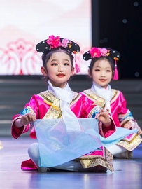 云川之舞有一个姑娘演出服幼儿园还珠满族古装女童格格服中国风