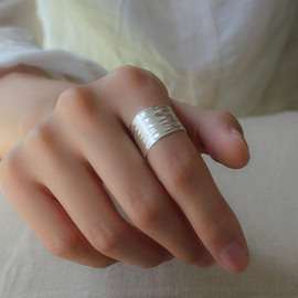 原创手工纯银指环990足银时尚，云丝纹宽版锤纹，戒指男女开口食指戒