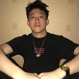 区别廉价 Rich brian七哥同款88上升rising项链嘻哈男女钛钢吊坠