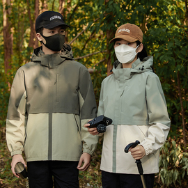 春秋薄款冲锋衣女防风运动外套，户外防风防水透气单衣登山服男外套