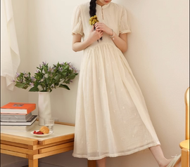 新中式满幅绣气质淡雅扇形，腰线白色连衣裙女叙旧文艺刺绣长裙夏季