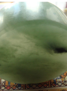 缅甸钠长石天然水沫玉观赏石温润152克绿花园玉心Y24