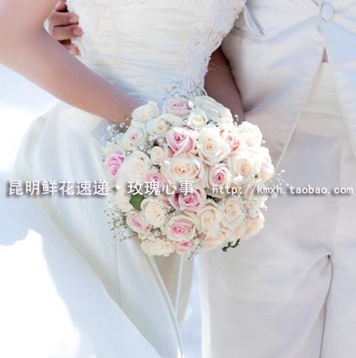 皇冠昆明快递新娘玫瑰婚庆手捧花