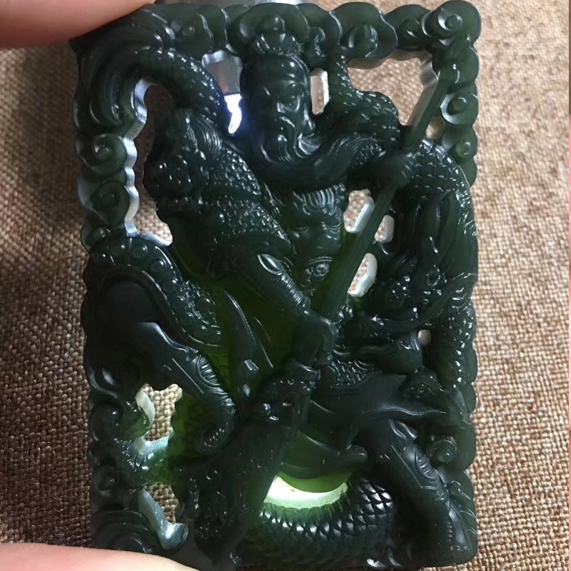 天然和田玉关公武财神吊牌送证书