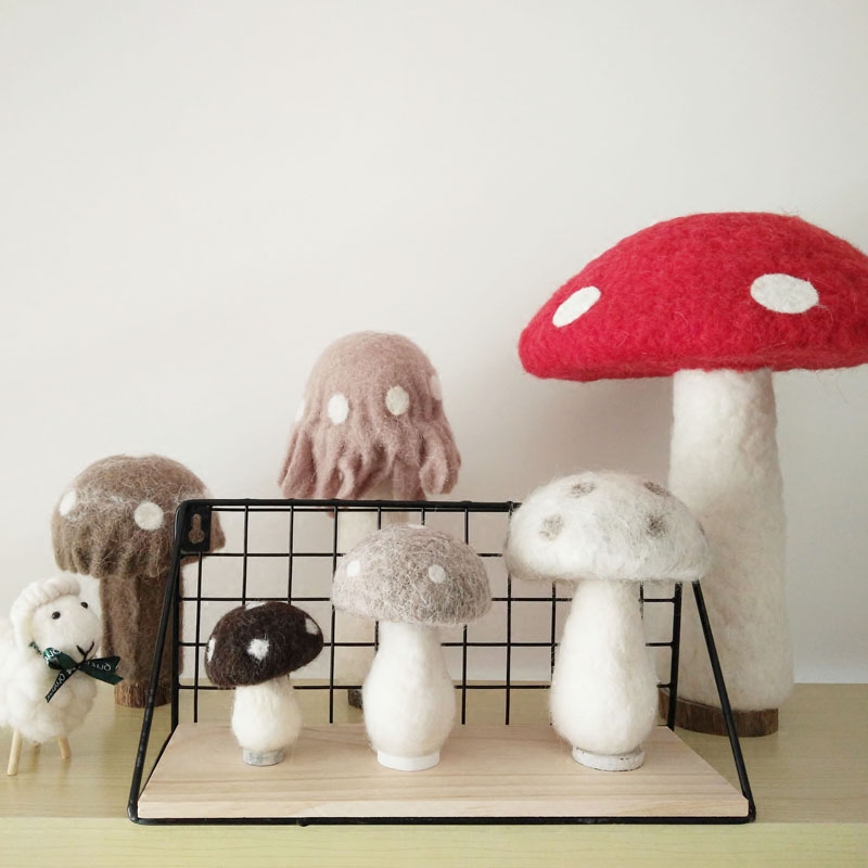北欧桌面摆设简约乡村风纯手工制作羊毛毡蘑菇摆件拍照道具