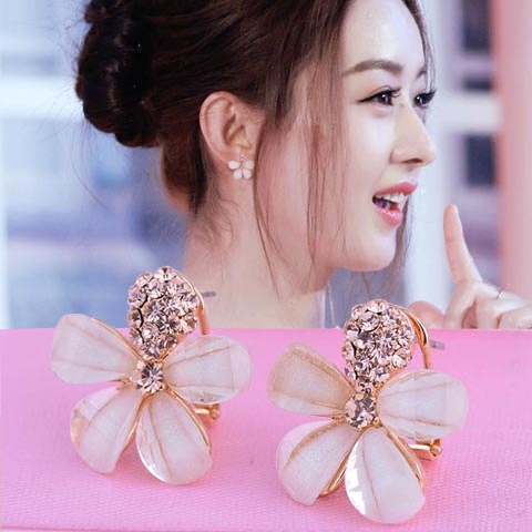 创意唯美天然五叶花防过敏女耳钉