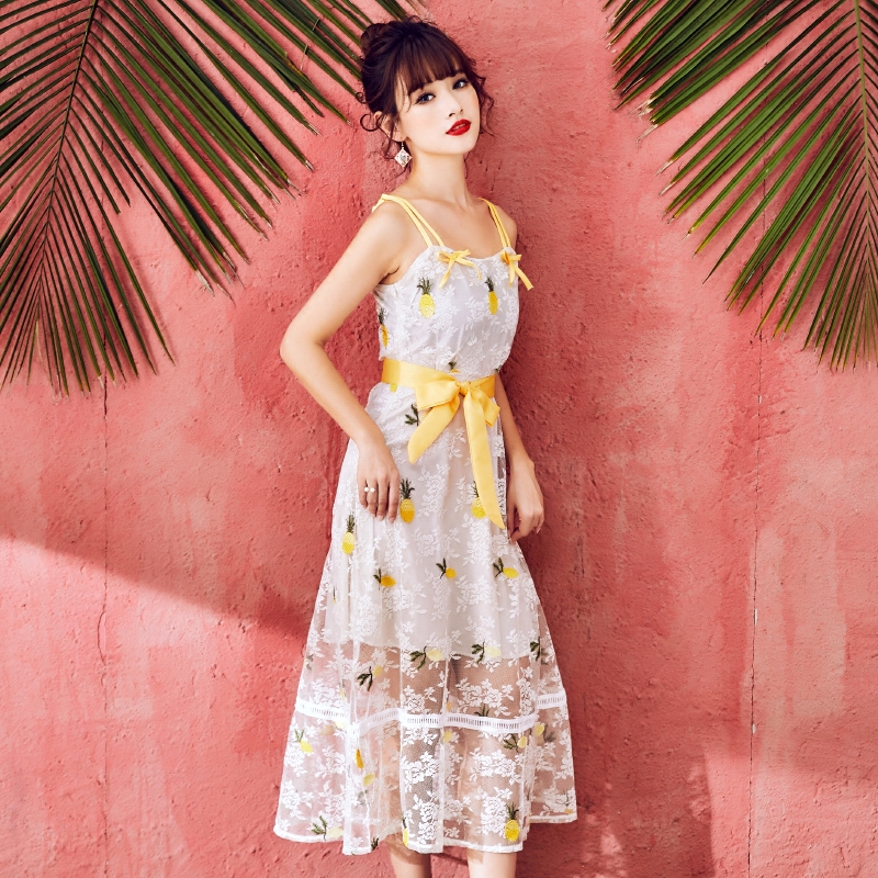 魅影仙女 超仙蕾丝连衣裙2020夏季法式初恋吊带刺绣中长款egg裙子
