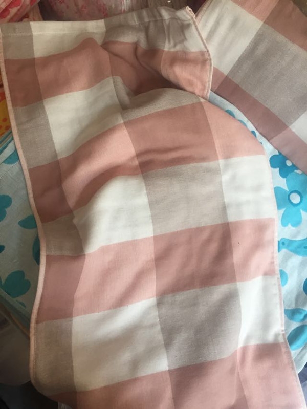 方格纱布柔软洗脸毛巾现货