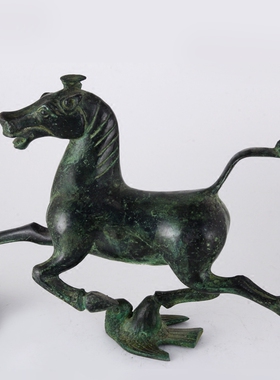 仿古风办公室客厅商务礼品铜奔马