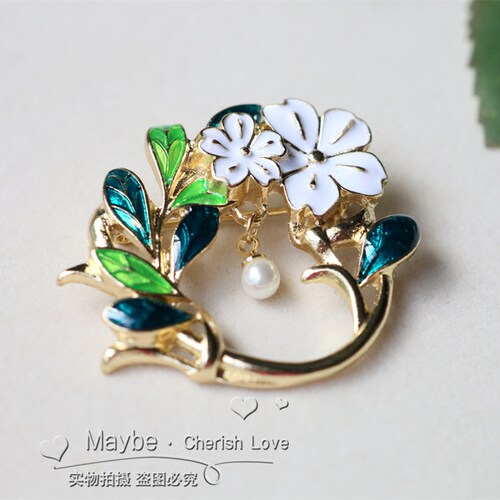 日系韩版时尚风珍珠挂坠彩釉胸花