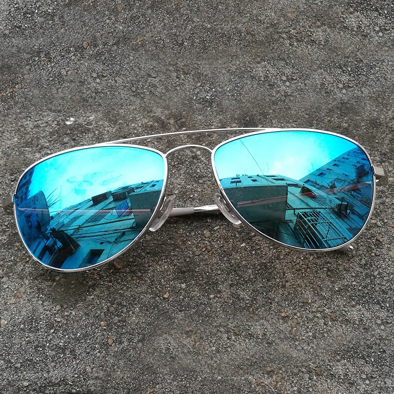 新品冰蓝偏光太阳镜男女通用太阳眼镜可配近视全框墨镜银色蛤蟆镜