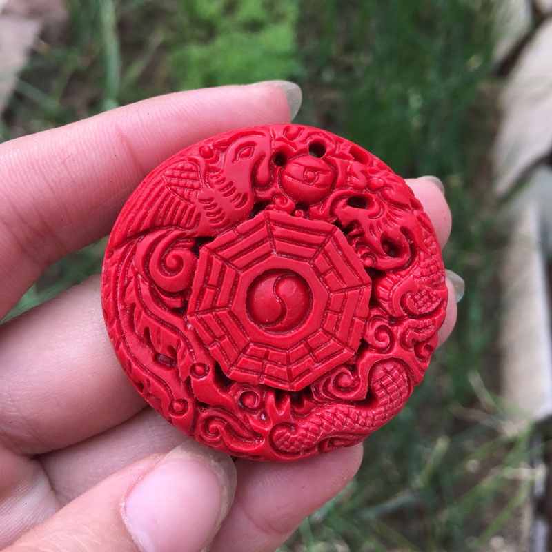 龙凤帝王红太极八卦吊牌送证书