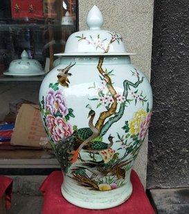 景德镇陶瓷花瓶手绘仿古粉彩孔雀牡丹花鸟将军罐客厅古典大花瓶