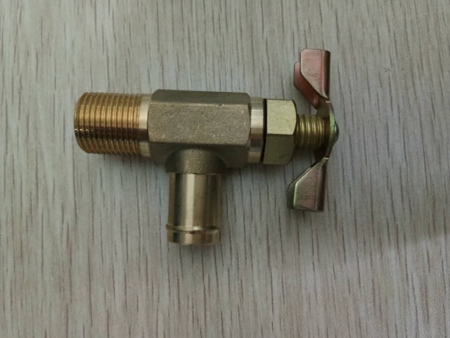 斗山挖掘机配件大宇DH150/220/225/300-7/9挖机暖风暖水开关水阀