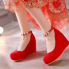 婚纱神器鞋春秋季孕妇红色结婚鞋坡跟新娘高跟伴娘婚礼大码40-43