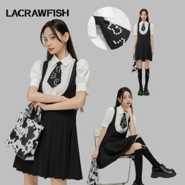 lacrawfish学院风珍珠花朵，领带全棉短袖衬衫背带，小黑裙连衣裙套装