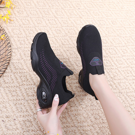 圆头一脚蹬飞织气垫底坡跟女单鞋运动旅游舞蹈鞋北京布鞋