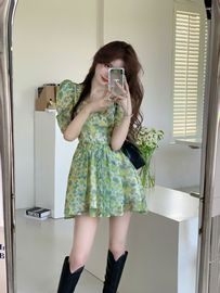 微胖韩系小清新绿色碎花雪纺连衣裙，女夏季高腰，纯欲性感显瘦短裙子
