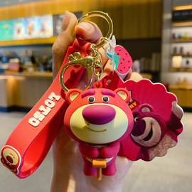 正版迪士尼草莓熊汽车(熊，汽车)钥匙扣女精致米奇公仔，书包挂件钥匙链饰品男