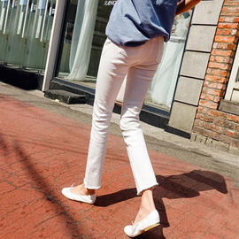 白色牛仔裤女直筒宽松九分夏季薄款米色裤子高腰显瘦韩版八分微喇