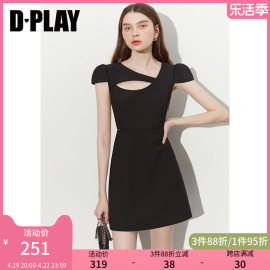 dplay秋装气质经典，黑泡泡袖不对称气质小个子，连衣裙小黑裙