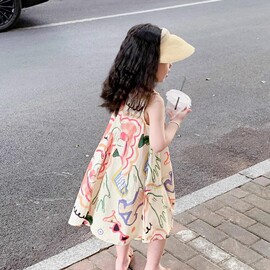 女童中小童甜美卡通图案连衣裙2024夏季宝宝洋气涂鸦公主裙子