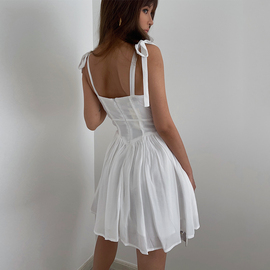 2024年法式初恋小众设计感短裙，温柔风白色，连衣裙子夏日小白裙