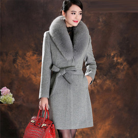 真狐狸毛领羊绒大衣女小个子秋冬款，修身中长款显瘦毛领羊毛呢外套