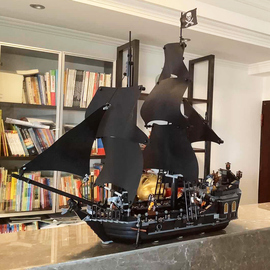 乐高加勒比海盗船黑珍珠号安妮女王号模型，拼装积木玩具男孩子礼物