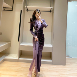紫色丝绒拼接连衣裙冬季气质，高贵优雅v领遮肚开叉修身中长裙