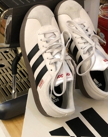 T头鞋adidas Vlcourt 减震防滑耐磨 轻便透气 德训鞋复古面包鞋