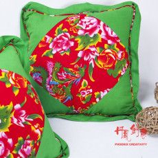 玉珠 镶边 红绿抱枕