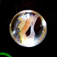 天然水晶圆形包裹体红色奇石吊坠