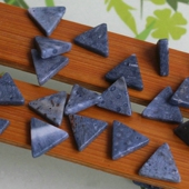 双面平 diy耳钉配件 9mm蓝珊瑚三角形贴片 无孔